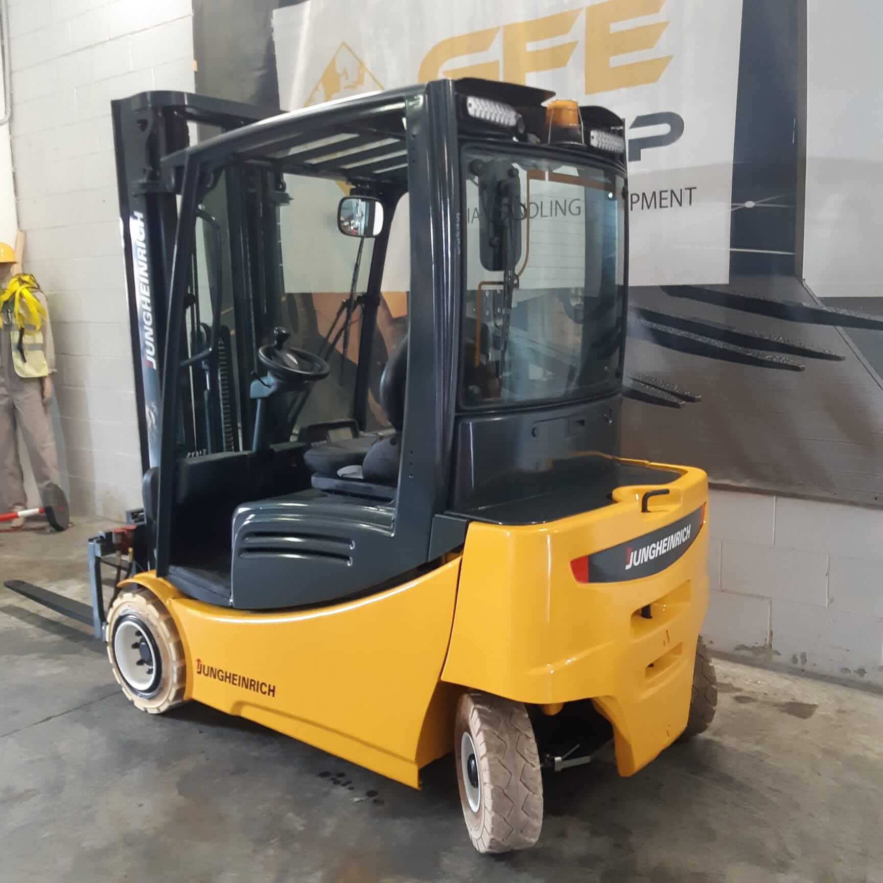 Jungheinrich EFG 320